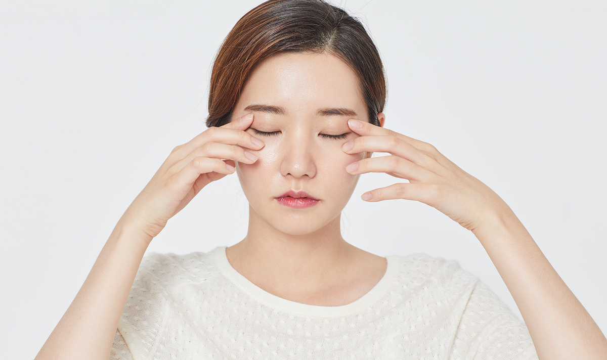 눈 비비지 않기